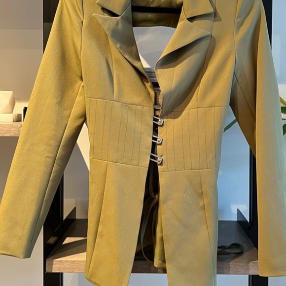 Pant and Blazer Matching Set - Picture 2 of 7